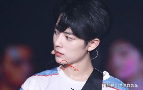 肖战最新爆料动态图,揭秘他的神秘生活瞬间