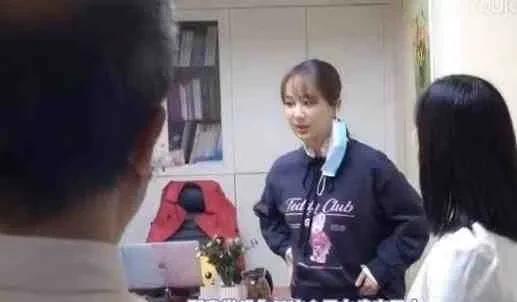 红领巾吃瓜爆料今日大瓜,今日大瓜揭秘，娱乐圈风云再起！