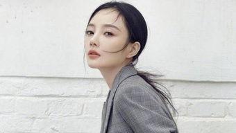 娱乐圈吃瓜李小璐微博,李小璐微博引发热议