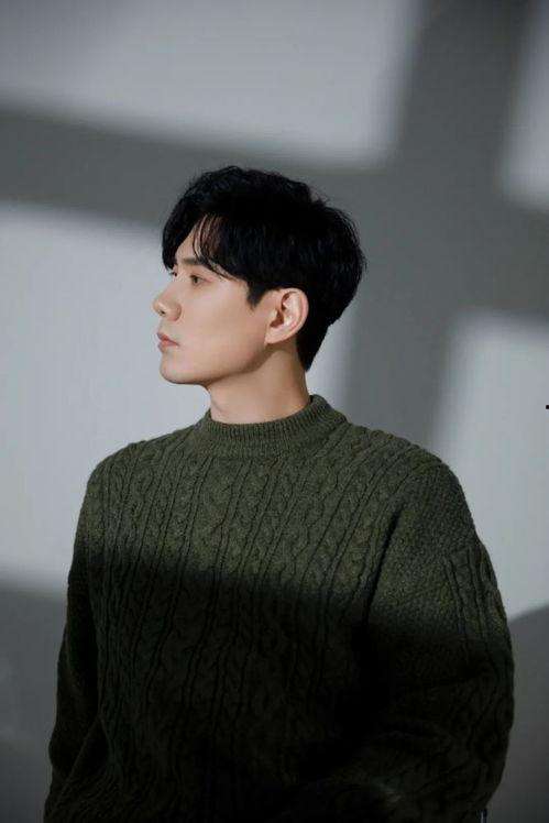 到处逛的娱乐圈吃瓜人,跟随潮流，畅游八卦盛宴